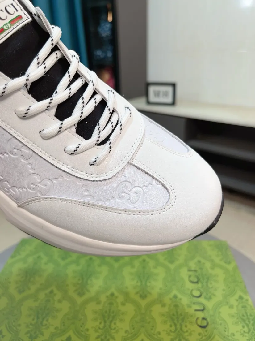 Factory price 458🌹🌹GUCCI [Gucci] New high-end brand of men's shoes, the latest fashionable casual men's shoes, trendy and versatile style, relaxed and sporty style, uppers imported from Italy, first-layer cowhide, genuine leather lining and ultra-fine workmanship. Original personalized fashionable rubber wear-resistant outsole, light and comfortable on the foot, size 38-44